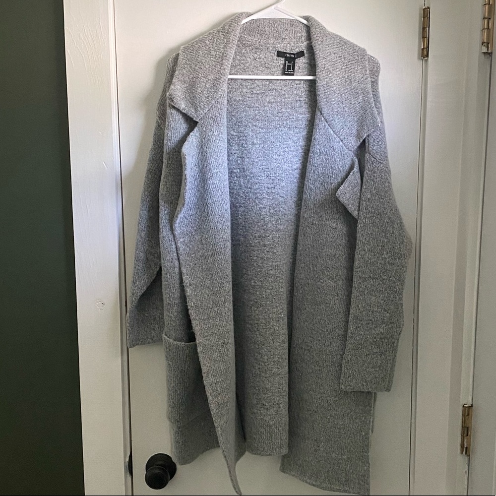 Forever 21 long gray cardigan sweater with pockets